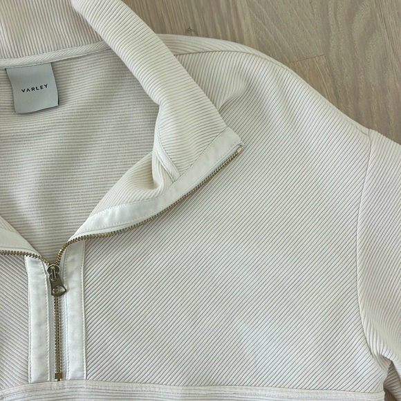 Varley Pullover - Picture 2 of 4